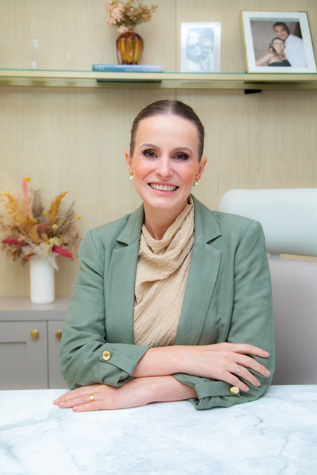 Dra. Adriana Matter em seu consultório no Instituto Multicare
